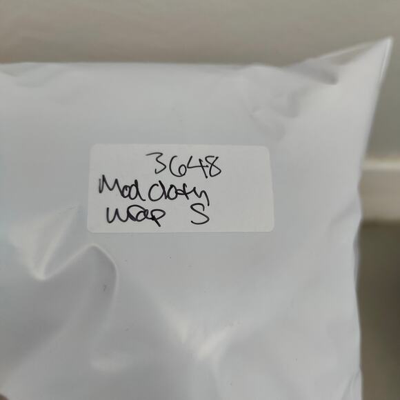 Modcloth Wrapped In Elegance Velvet Midi Dress‎ Womens Small Black Wrap Goth - Picture 7 of 7